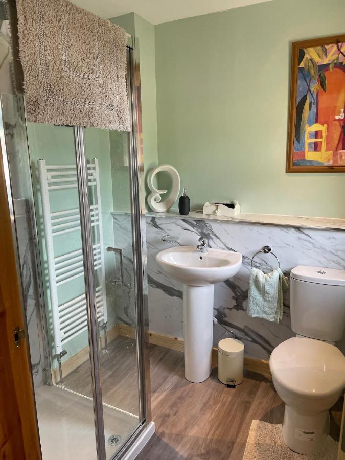 Snowberry Cottages No1 오니치 외부 사진